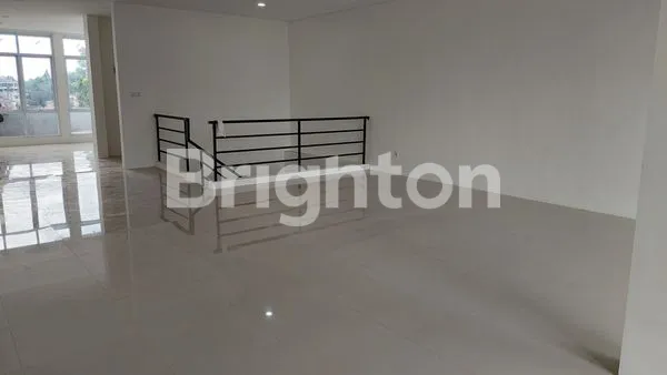 image DI SEWAKAN RUKO BARU DI TENGAH KOTA BOGOR YANG SANGAT COCOK UNTUK KULINERAN,CAFE,PERCETAKAN,DLL (7)