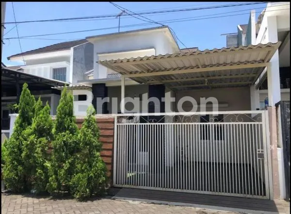 image HUNIAN BAGUS DI ROYAL PARK MEDOKAN (1)