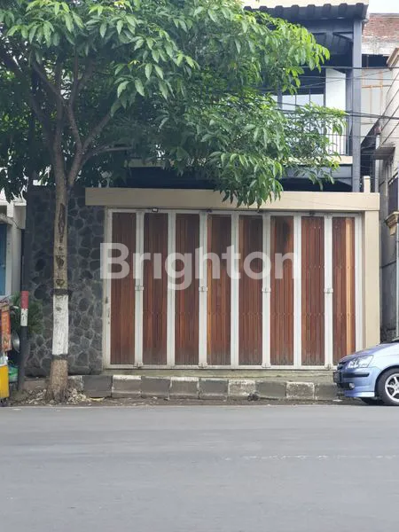 RUKO 3 LT BARU RENOVASI DI JANTUNG KOTA BATU