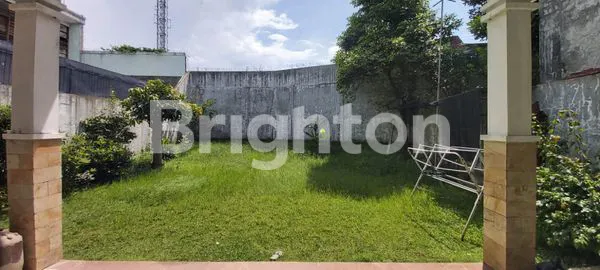 image RUMAH LOKASI STRATEGIS TENGAH KOTA DEKAT TOL, 2 LANTAI SIAP HUNI (6)