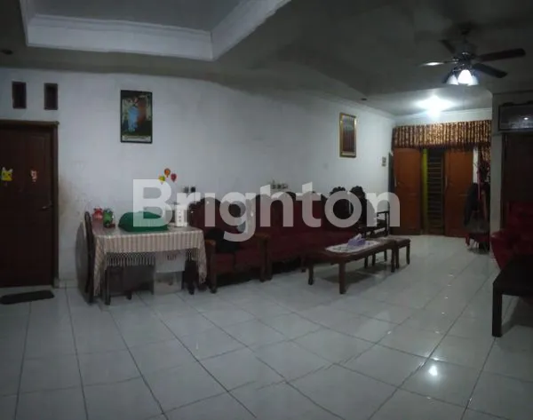 image RUMAH DEKAT SUMMARECON BEKASI 1 1/2 LANTAI (2)