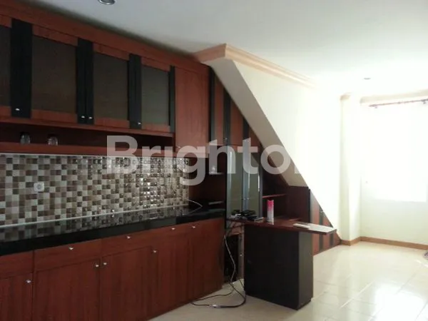 image TOWNHOUSE HOEK DI TAMAN ELOK LIPPO KARAWACI TANGERANG (4)