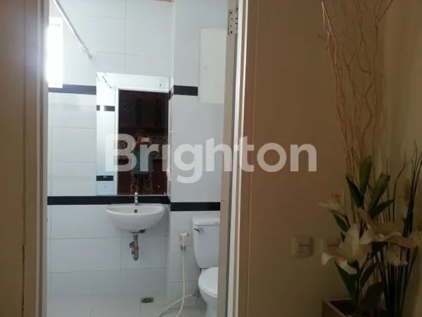 image TOWNHOUSE HOEK DI TAMAN ELOK LIPPO KARAWACI TANGERANG (7)