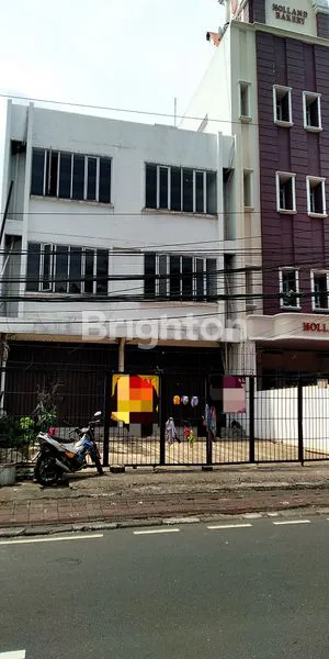 image RUKO GANDENG DUA 3,5 LANTAI SAMPING HOLLAND BAKERY TEMPAT STRATEGIS (2)