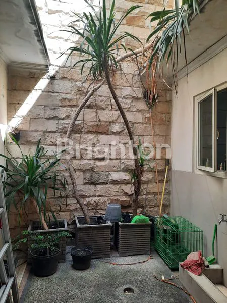 image VENDOR MINTA CEPAT LAKURUMAH 2 LANTAI KUTISARI UTARA (7)