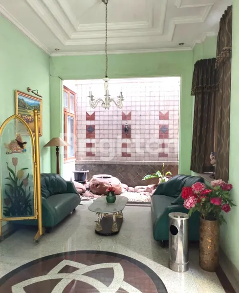 image RUMAH MEWAH 2¼ LANTAIFULL FURNISHED TAMAN ALFA INDAH, JOGLO (7)