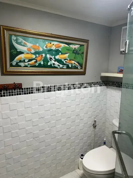 image RUMAH JOGLO, 2 LANTAI, RAPI SIAP HUNI, LOKASI STRATEGIS, SEMI FURNISHED  (7)