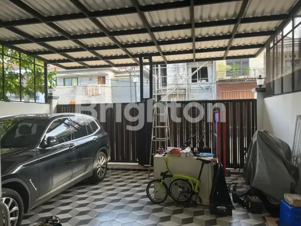 image RUMAH JOGLO, 2 LANTAI, RAPI SIAP HUNI, LOKASI STRATEGIS, SEMI FURNISHED  (8)