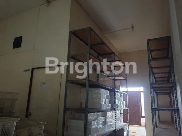 image RUKO 3 LANTAI DI JL D.I PANJAITAN (4)