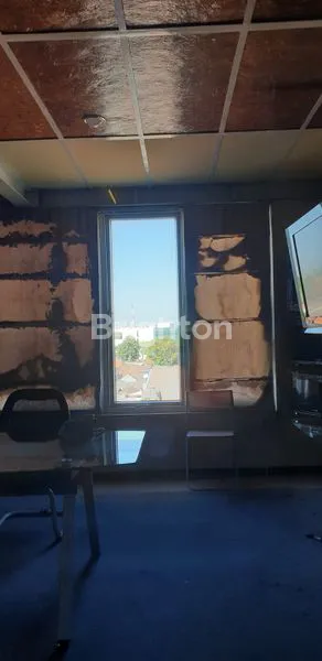 image RUMAH 3 LANTAI, ADA BASEMENT, LOKASI STRATEGIS, KENCANASARI TIMUR (2)