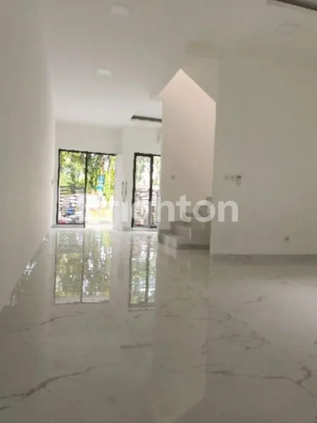 image RUMAH ANWA PURI MINIMALIS BARU (1)