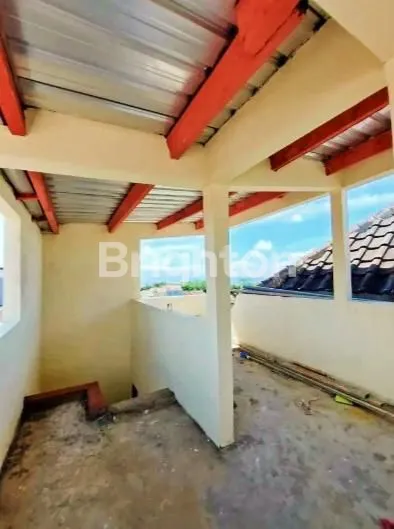 image RUMAH BARU 3 LT HARGA MURAH ! LOKASI STRATEGIS DEKAT KAMPUS2 DI MERJOSARI KOTA MALANG (10)