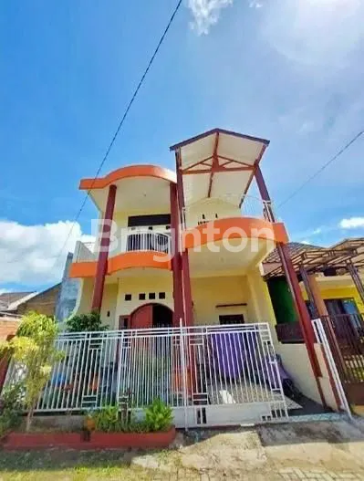 image RUMAH BARU 3 LT HARGA MURAH ! LOKASI STRATEGIS DEKAT KAMPUS2 DI MERJOSARI KOTA MALANG (1)