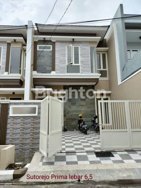 image RUMAH BARU SUTOREJO PRIMA SEBELAH TAMAN (1)