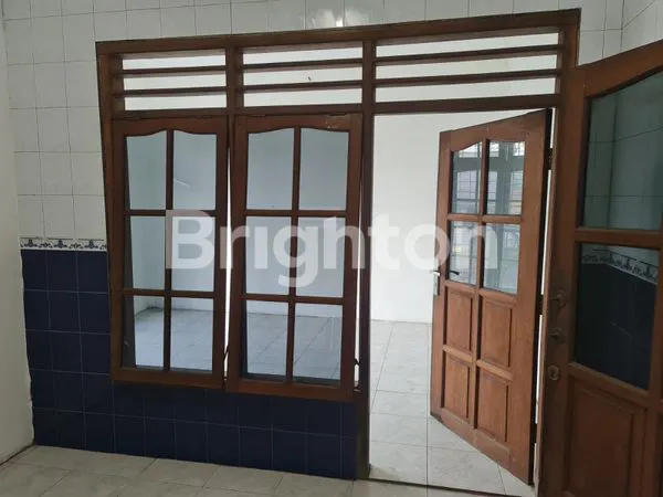 image RUKO 2 LANTAI FULL BANGUNAN LOKASI STRATEGIS DI JALAN RAYA GILANG (3)