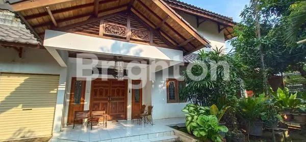 image RUMAH JATI MEWAH 2 LANTAI DI KAV DKI, LT 400 LB 580 (3)