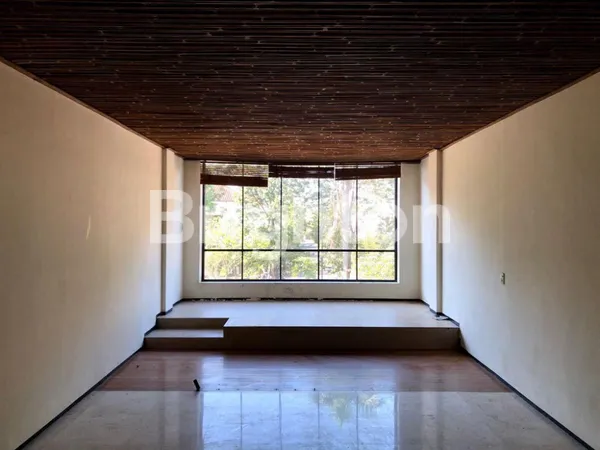 image RUKO SATELIT TOWN SQUARE MURAH HADAP JALAN RAYA PARKIRAN LUAS  (6)