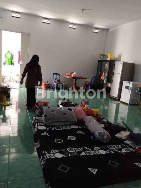 image BAGUNAN TENGAH KOTA (6)