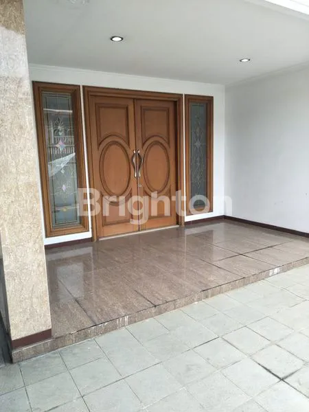 image RUMAH 2 LANTAI KENDANGSARI STRATEGIS HALAMAN LUAS (4)