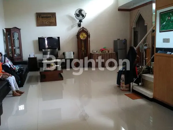 image RUMAH WESTERN REGENCY SEMEMI (2)