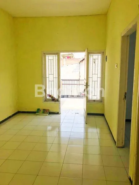 image RUMAH MODERN MINIMALIS DEKAT CITRALAND GARDEN MALANG (4)