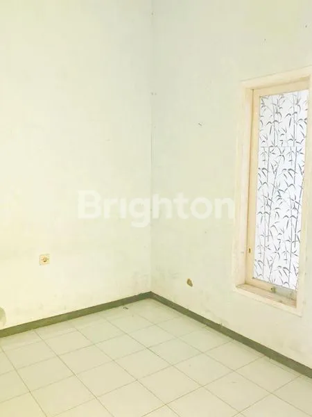 image RUMAH MODERN MINIMALIS DEKAT CITRALAND GARDEN MALANG (5)