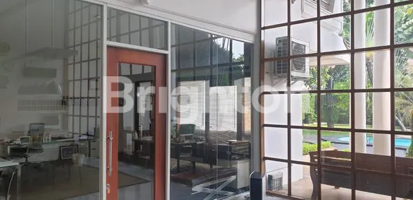 image RUMAH MEWAH DENGAN PRIVATE POOL DI KEMANG JAKARTA SELATAN (5)