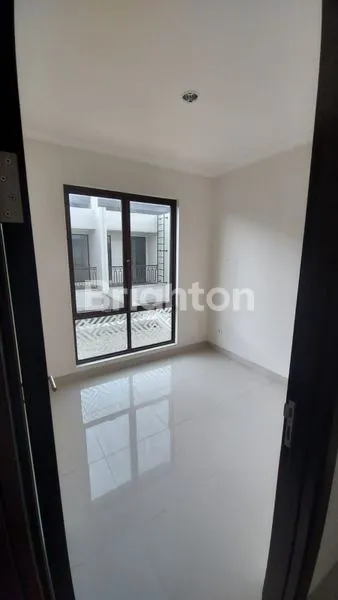 image RUMAH READY BARU BUAH BATU PODOMORO SIAP HUNI (8)