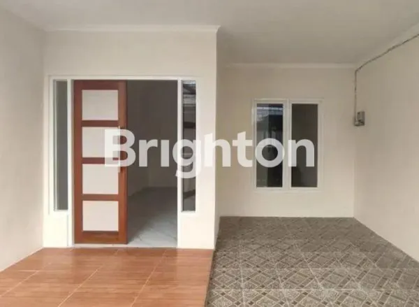 image RUMAH GRESS BARU RENOV SEKITAR LEBAK KENJERAN (3)