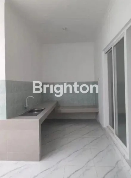 image RUMAH GRESS BARU RENOV SEKITAR LEBAK KENJERAN (2)