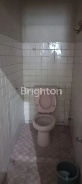 image RUMAH TAMAN DARMO INDAH BARAT DEKAT SEKOLAH PETRA, GLORIA, RUMAH SAKIT MITRA KELUARGA (5)