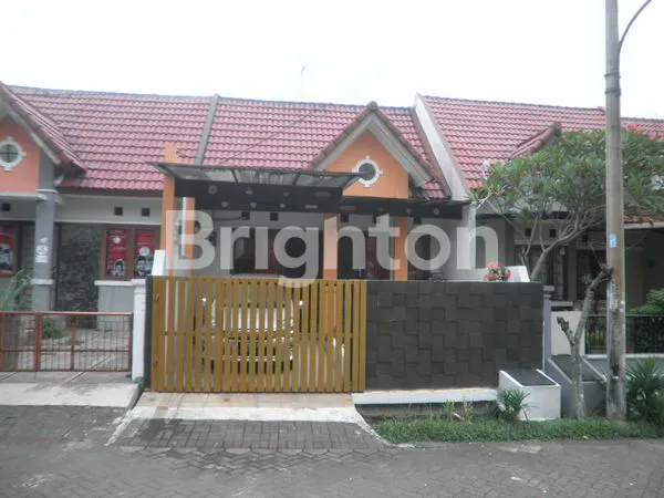 image RUMAH MINIMALIS CANTIK BERSIH TERAWAT NYAMAN DAN SIAP HUNI (2)