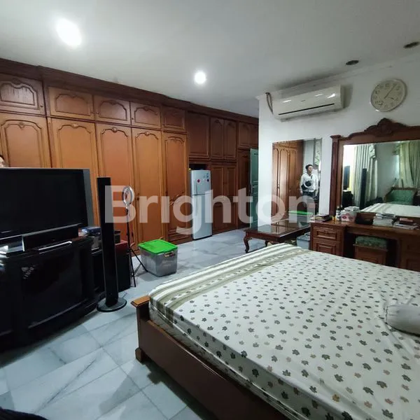 image RUMAH TOMANG BANGUNAN TERAWAT DAN RAPIH JAKARTA BARAT (8)