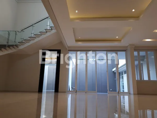 image NEW ARAYA LUXURIOUS MINIMALIS DESIGN DEKAT MERR, WONOREJO, KEPUTIH (1)