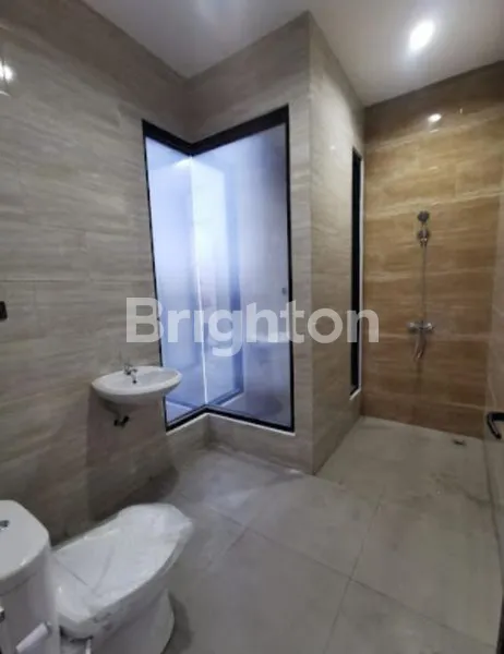 image READY 2 UNIT !! RUMAH MINIMALIS MODERN MEWAH BARU GRESS  (6)