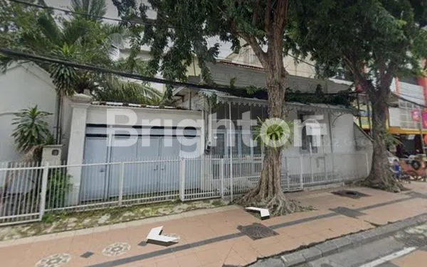 image DIJUAL / DISEWAKAN RUMAH PUSAT KOTA SURABAYA NOL JALAN RAYA PANGLIMA SUDIRMAN. BERSEBELAHAN DENGAN KOMPLEKS RUKO/PERKANTORAN, BERSEBRANGAN DENGAN CITIBANK, BANK PERMATA. DEKAT DENGAM INDOSAT, PERKANTORAN DAN APARTEMEN PRAXIS, GEDUNG DHARMALA LAND (HANYA B (1)