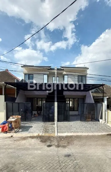 image RUMAH GRESS MINIMALIS DI PONDOK TJANDRA INDAH SIDOARJO (1)