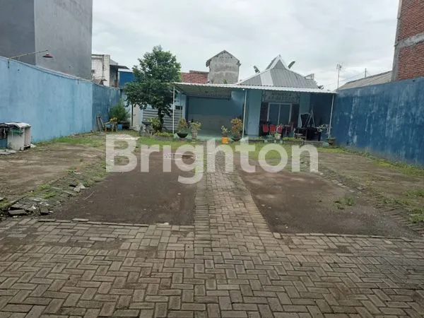 image GUDANG SAWOJAJAR (4)