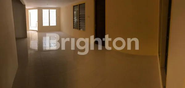 image RUMAH DI DARMO SATELIT UTARA LOKASI STRATEGIS SURABAYA BARAT (3)