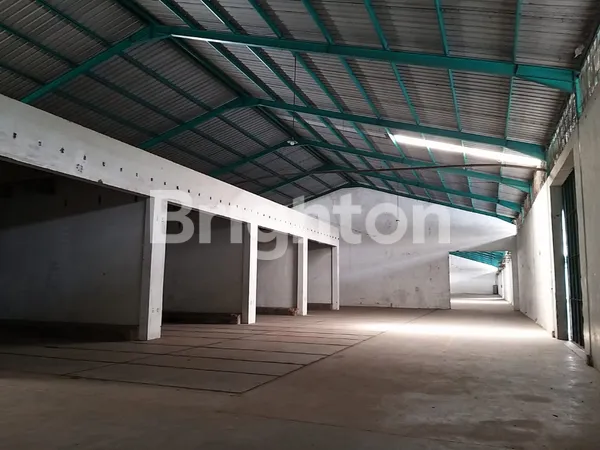 image GUDANG DAN KANTOR SIAP PAKAI MASIH BAGUS DAN TERAWAT DI WINONG (4)