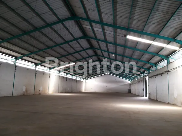 image GUDANG DAN KANTOR SIAP PAKAI MASIH BAGUS DAN TERAWAT DI WINONG (3)