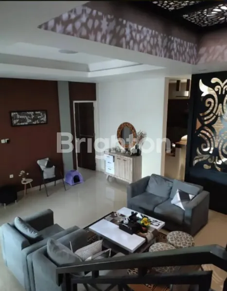 image RUMAH MEGAH DAN LUAS BUMI WONOREJO RUNGKUT (7)