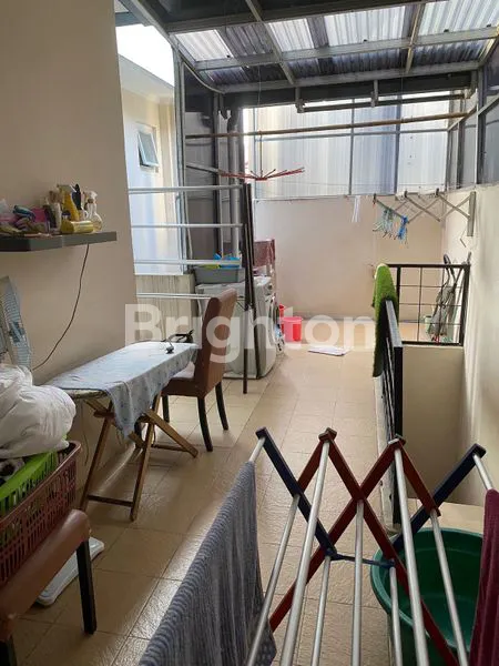 image RUMAH 2 LANTAI SEMI FURNISED SIAP HUNI DI DALAM CLUSTER KOTA WISATA, CIBUBUR, JAWA BARAT (3)