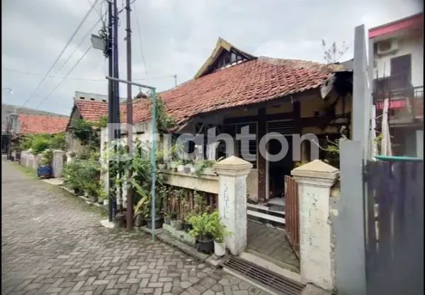 image RUMAH SANGAT STRATEGIS TENGAH KOTA LOKASI GAYAMSARI SEMARANG TIMUR (1)