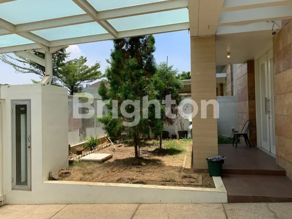 image RUMAH ALAM GALAXY CLUSTER REVENALA GALERY SURABAYA (2)