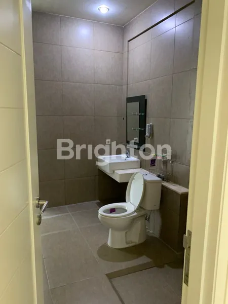 image RUMAH ALAM GALAXY CLUSTER REVENALA GALERY SURABAYA (7)