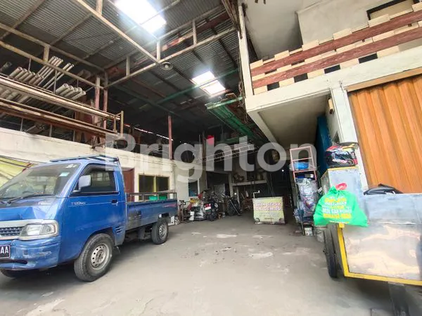 RUKO+ GUDANG  JALAN RAYA  BOGOR DEPOK