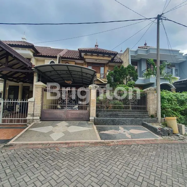 Gambar Property RUMAH SIAP HUNI DIAN ISTANA 2 LANTAI FURNISHED LOKASI SANGAT STRATEGIS