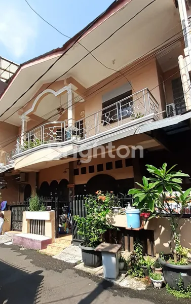 image RUMAH ROW 1 MOBIL BEBAS BANJIR LOKASI STRATEGIS DI TANJUNG DUREN (7)