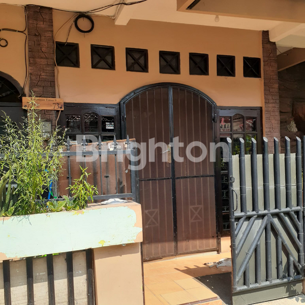 image RUMAH ROW 1 MOBIL BEBAS BANJIR LOKASI STRATEGIS DI TANJUNG DUREN (2)